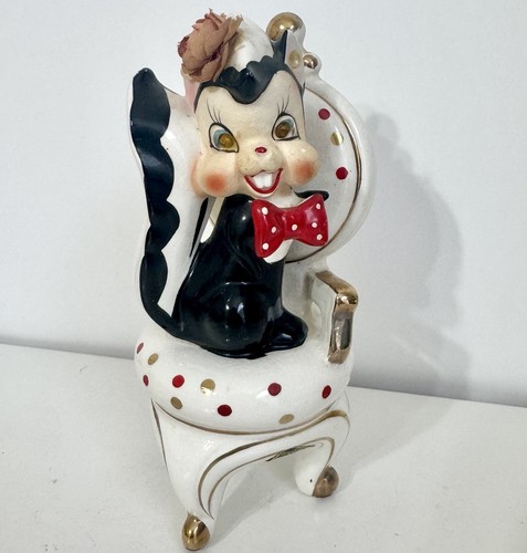 Polka dot chair - chair, figurine