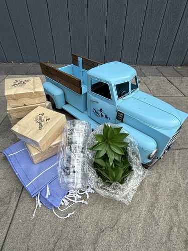 Don julio 1942 model truck - model,