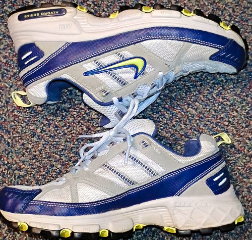 Nike women size 5 acg - 8.5,