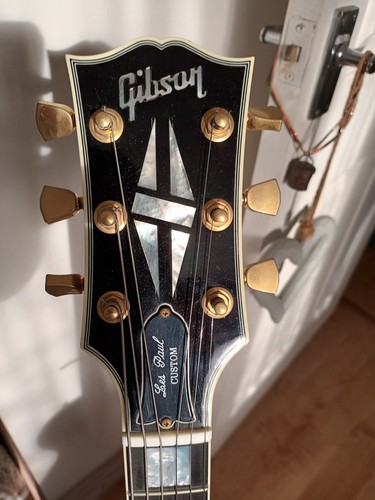 Gibson les paul custom black - gibson,