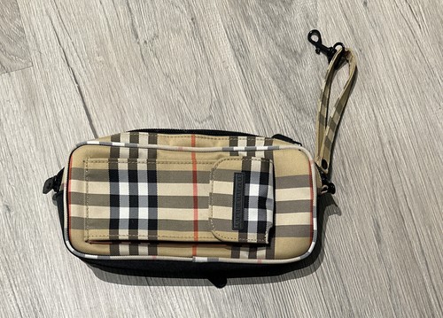 Rare burberry golf purse - rare,
