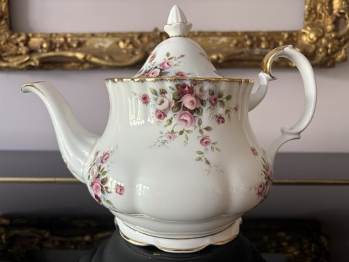 Royal albert bone china teapot - albert,