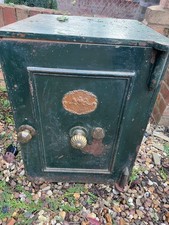 Antique safe chubb with 1 key