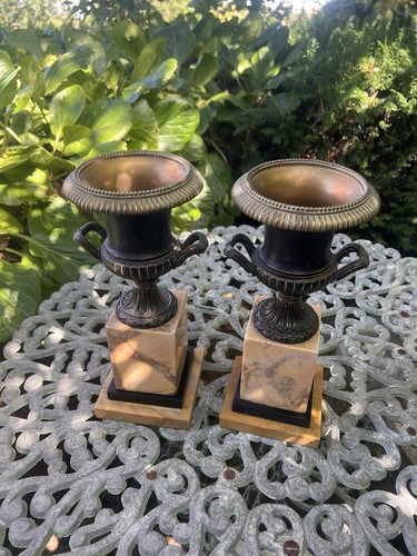 Pair grand tour bronze campana - pair,