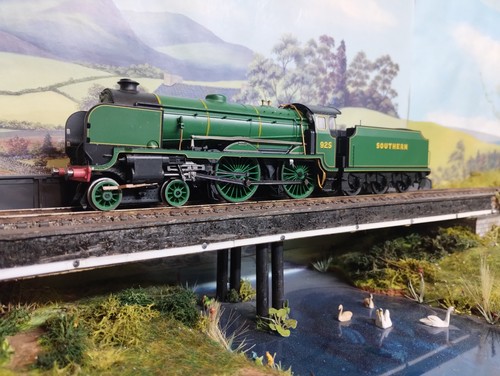 Hornby r2827 green - sr,