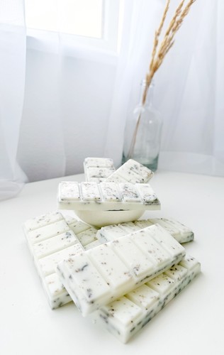 Cedarwood thyme and - thyme,