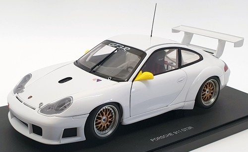 Autoart scale 77822 - autoart,