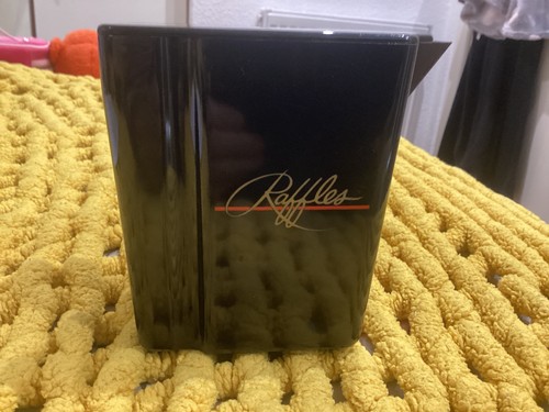 Raffles cigarettes plastic - raffles,