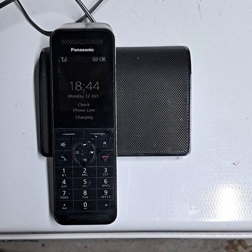 Panasonic black cordless phone - cordless,