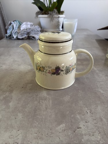 Vtg royal doulton - vtg, teapot