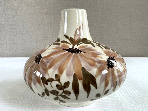 Jersey pottery table lamp - jersey, base