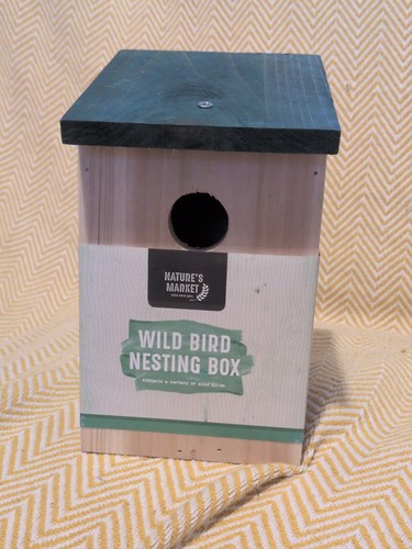 Wild bird nesting box - wild,