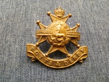 #337 – NOTTS AND DERBY REGIMENT (TF) BRASS CAP BADGE – lugs with GAUNT tablet
