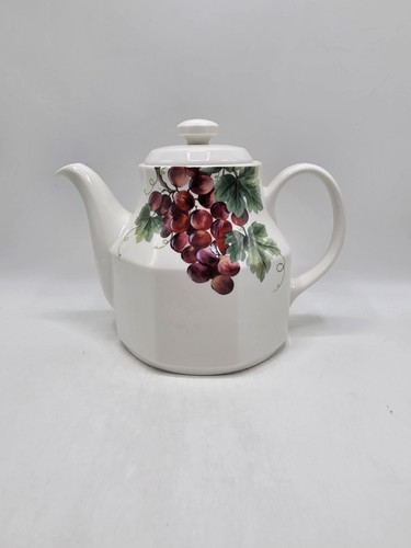 Royal doulton vintage grape - royal,