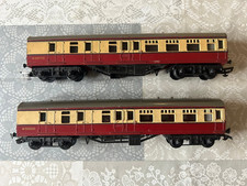 2 x Triang OO Gauge Coaches