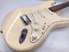 (Fender American) Standard Stratocaster White Made in USA 2008 Electric Guitar