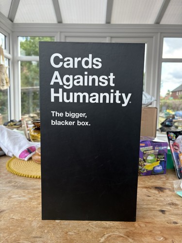 Cards against humanity - against, bigger