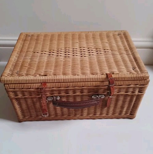 Vintage wicker christmas - wicker,