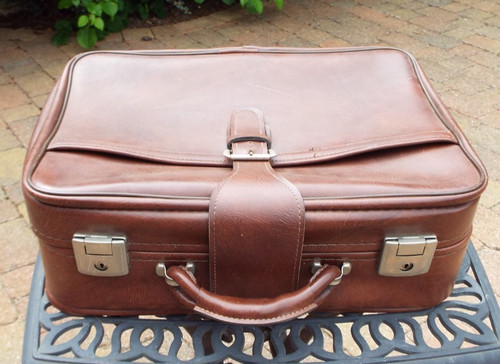 Retro small brown faux leather - small,