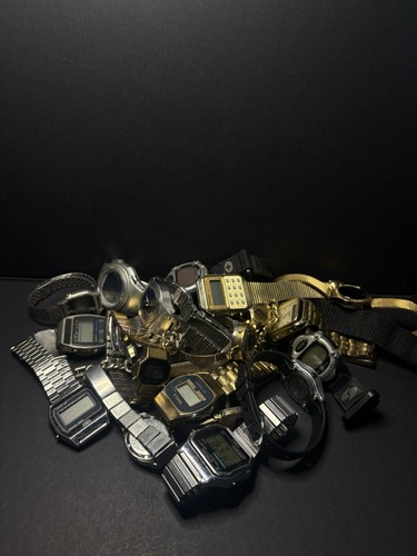 Lot digital watches - of, 20+