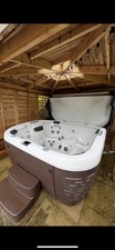 Jacuzzi J-575 Hot Tub/Spa with Bluetooth audio 6 seater REDUCED! 
