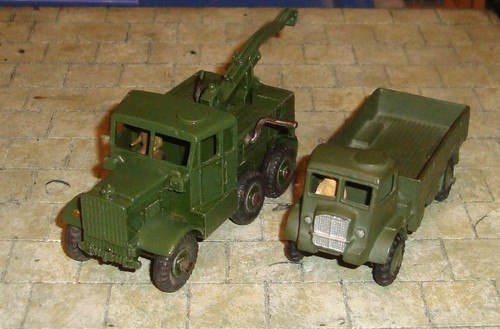 Dinky toys recovery tractor - dinky,