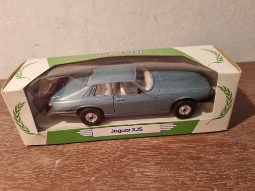 Corgi jaguar xjs light blue - jaguar,