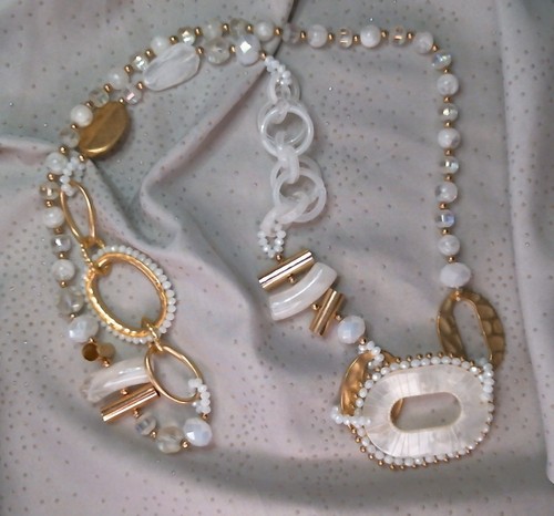 Amazing vintage white - vintage,
