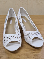 PEACOCKS WHITE PEEP TOE SHOES