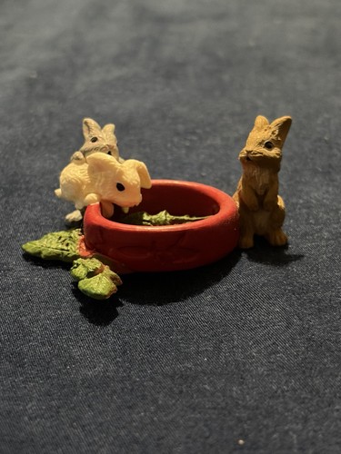 Schleich baby bunnies eating - baby,