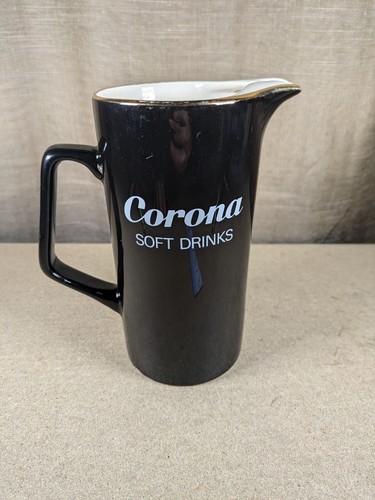 Vintage corona hunts - vintage, whisky