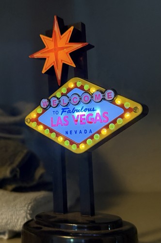 Vintage 2006 lighted - vintage, las