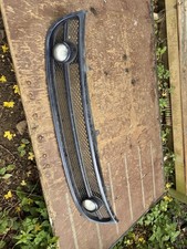 VW BEETLE FRONT BUMPER GRILL WITH FOG LIGHTS Complete 1999-2005 Used Oem