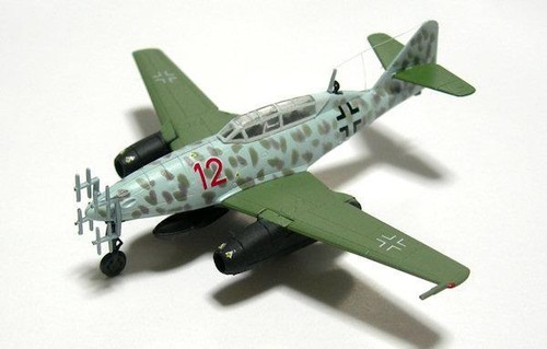 Toys 144 early jet - f-toys,