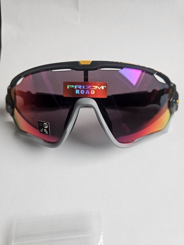 Rare oakley jawbreaker tour - rare,