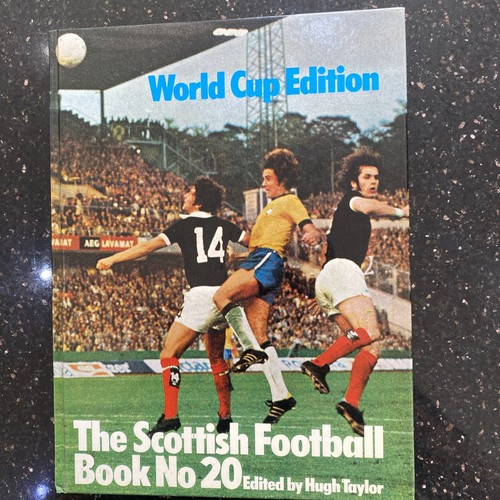 The scottish football book - scottish,