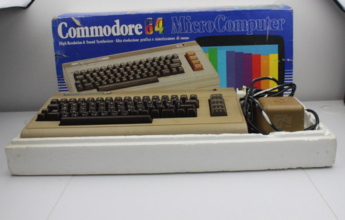 Commodore breadbin computer - commodore,
