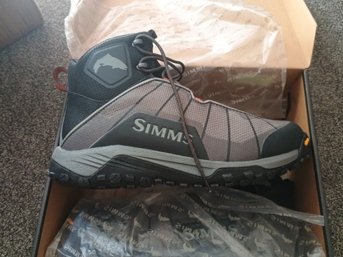 New with box simms - new, mens