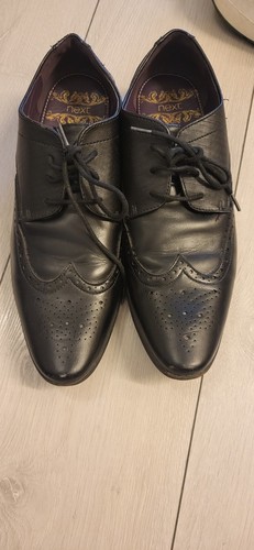 Black shoes size - black,