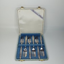 6 Vintage 1949-60s CAKE Pastry FORKS in YEOMAN SILVER PLATE Matching & in Case