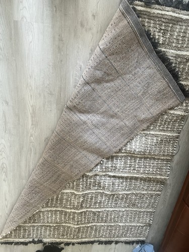 Dunelm carpet 160 - 160, 230cm