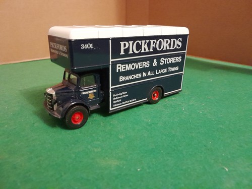 Corgi pickfords bedford large - bedford,
