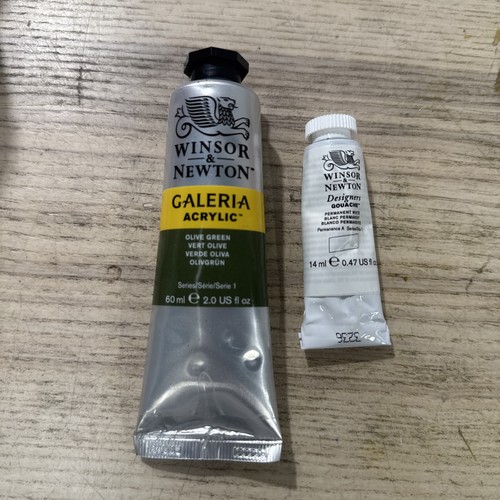 Winsor newton olive green - &,