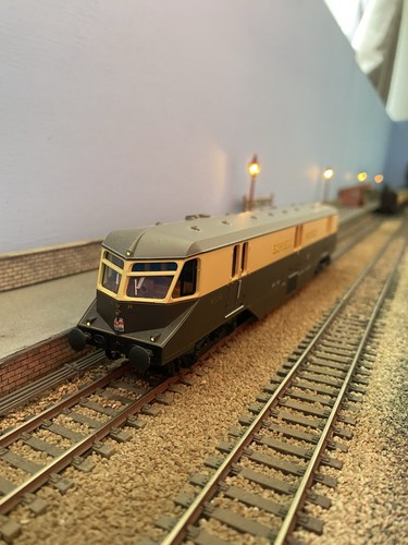 Hornby gwr railcar - dcc, sound