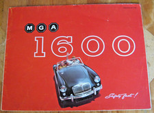 MG MGA 1600 ROADSTER AND COUPE 1959 BROCHURE.