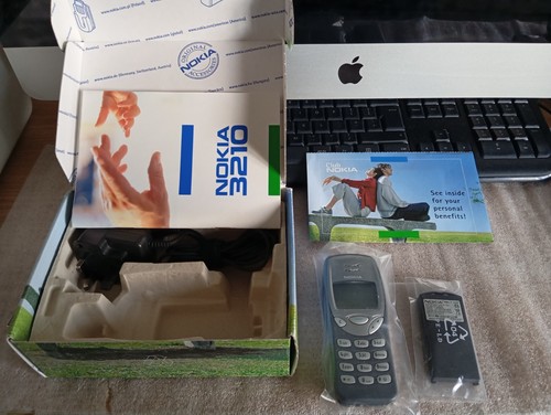 Unlocked nokia 3210 - *unlocked*,