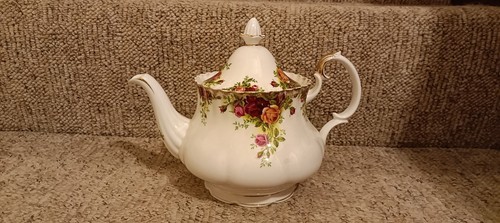 Royal albert old country - country, roses