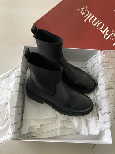 Russell bromley black - bromley,
