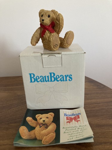 Beau bears paw - beau, prints