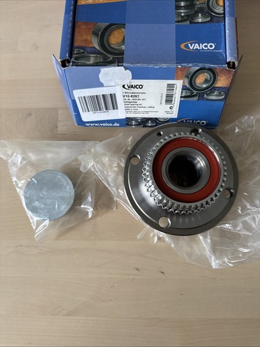Vaico rear wheel bearing - rear, kit